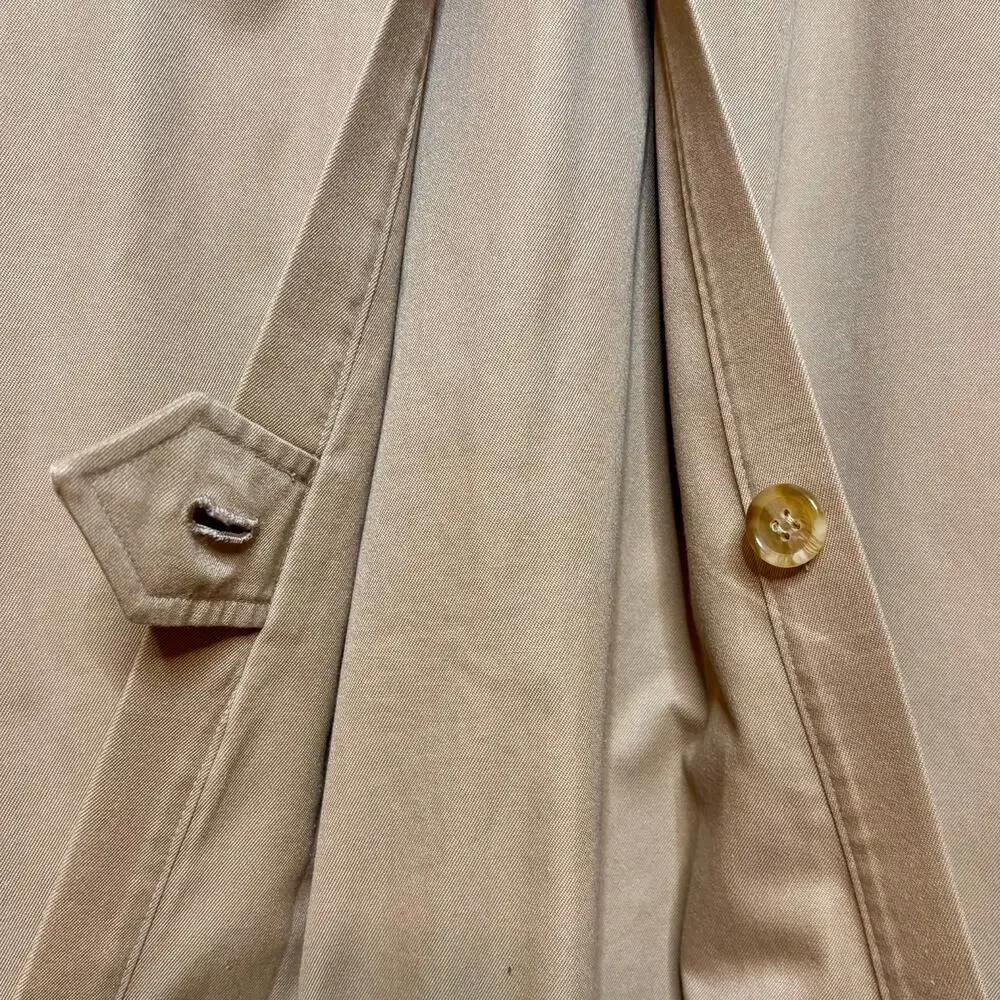 Burberry Belted Trench Coat with Plaid 100% Wool Lining & Collar in Honey - Picture 10 of 16